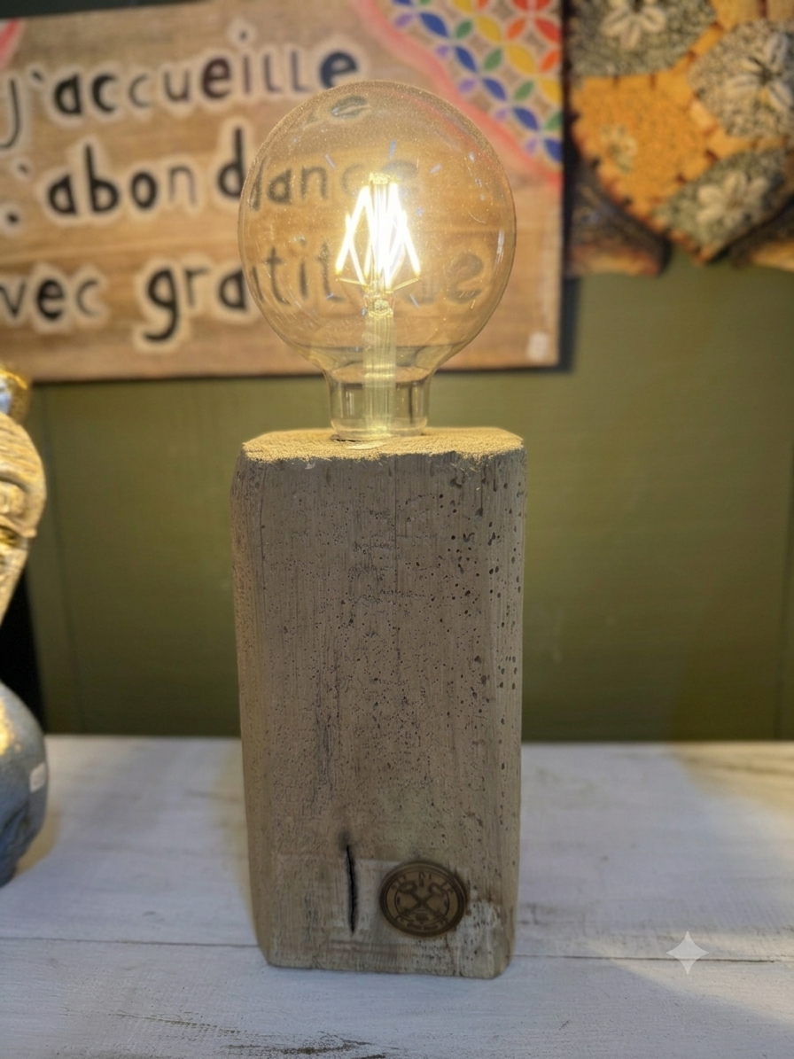Lampe à poser "Madrier"1